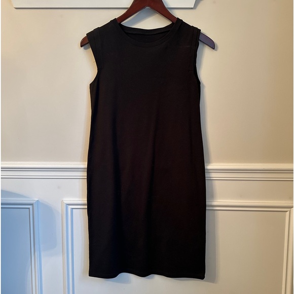 Lacoste Black Dress with Gold Details - Picture 2 of 3